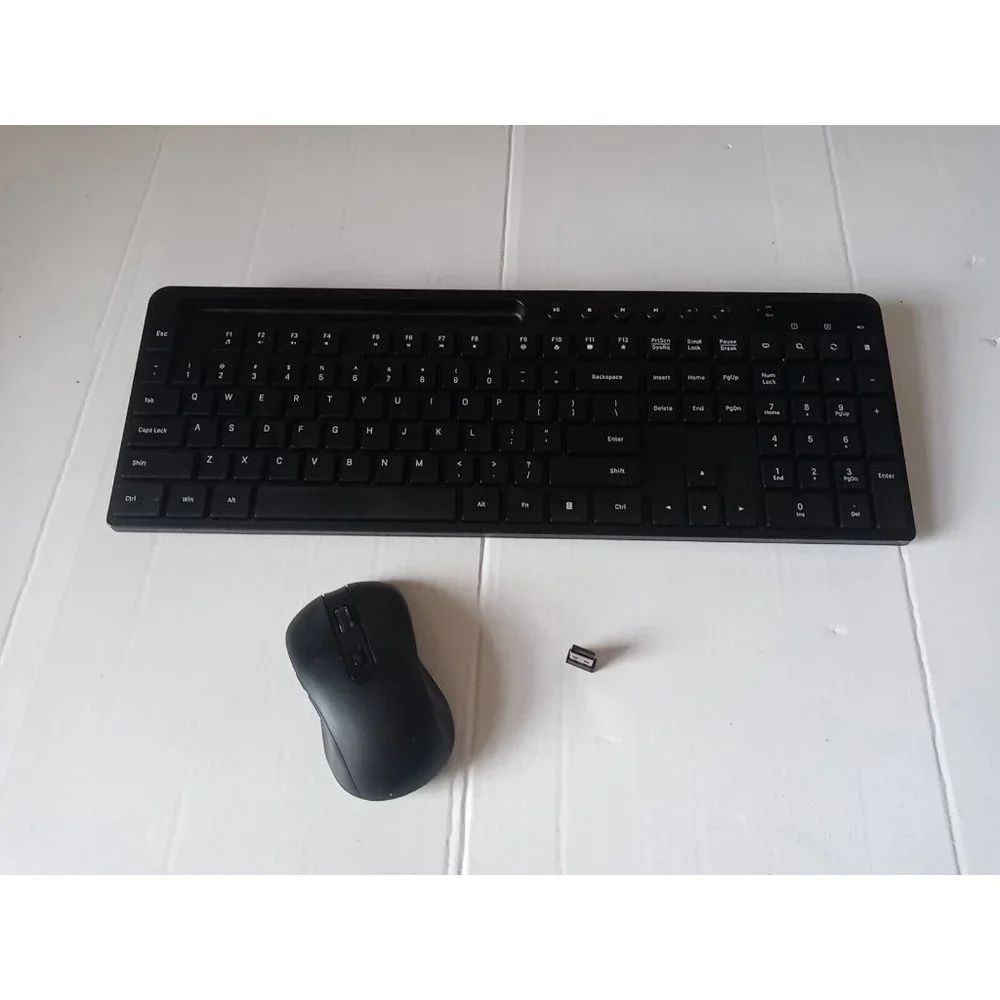 Wireless Keyboard and Mouse, Full-Size Quiet Keyboard Mouse Combo, 2.4GHz  NEW